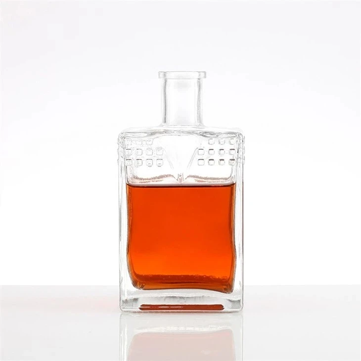 Mini Glass Bottles For Liquor suppliers